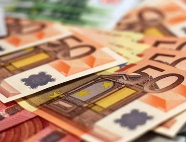 Σενάριο κινηματογραφικής ταινίας - Κοιμήθηκε φτωχός και ξύπνησε πάμπλουτος!